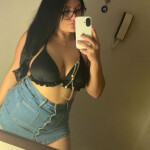 Valeria disponible para