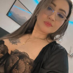 Rika y valery - Una mujer super encantadora guapa simpática y con muchas ganas de pasar un agradable