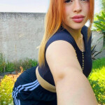 Foto real una joven peli roja con gana de quitar el calor solo para chicos cerio leer bien no envio fotos