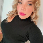 Latina - Hola mi amores soy una chica estrovertiva me encanta mi amore me encanta e estoy mi amore u