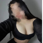 Model - Hola chicos soy violeta una chica bn cariñosa y .¿quieres q juguemos a esas cositas q tanto 