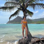 Latina Yessi - Hola amores soy con ganas de una y . preciosas chica muy alegre divertida colombiana 