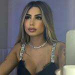 Linda Chica - Babe I am a girl Just waiting for you My boss