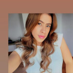 VIOLET - Soy una chica nueva en esta hermosa ciudad y traigo conmigo una invitación a explorar la má