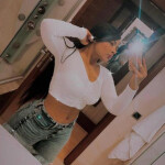 VICTORIA MORENA CON CURVAS