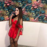 Hermosa Y BELLA CHICA TRANS