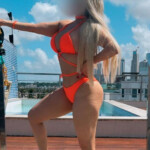 Rubia de clase alta - Hola ,soy una chica , y muy ..con muchas ganas de mas y ocultos ...sin duda so