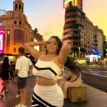 JOVENCITA DE 25 AÑOS NUEVA POR LA ZONA MUY COMPLETA