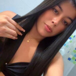 Tú encantadora Latina alegre y cariñosa rey