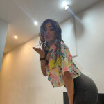 DESCUBRE A JADE TU ENCANTADORA ECUATORIANA