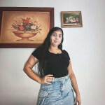 NOCHE CON UNA JOVEN CHICA COLOMBIANA QUE SE DERRITE POR TI