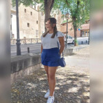SALIDAS ...Joven Latina muy cariñosa