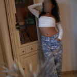 LINDA Y DELICADA MUJER