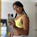 Elegante y Directa - Soy Valery una joven latina de 20 años con una figura esbelta y un encanto que 