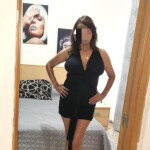 Chica morena completa ft reales. Solo salidas.