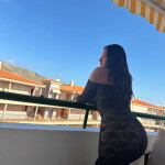 Tiana MORENAZA tierna joven amorosa a NOVEDAD