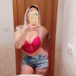 Bruna - Hola... mi nombre es Bruna soy una chica Brasileña y te contare un poco sobre mi Me consider