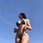 Aryadna 24 años venezolana dulce en Los Alcázares