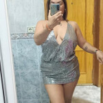 Chica latina - Holis quieres conocerme y pasar un rato en compañía de una mujer encantadora risueña