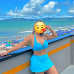 Mujer latina cariñosa