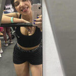 Chica venezolana - Hola soy una chica muy hermosa educada divertida extrovertida y me encantaría que
