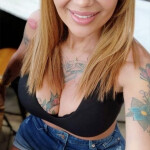 NURIA ultimo día TATUADA y bronceada con las del biquini